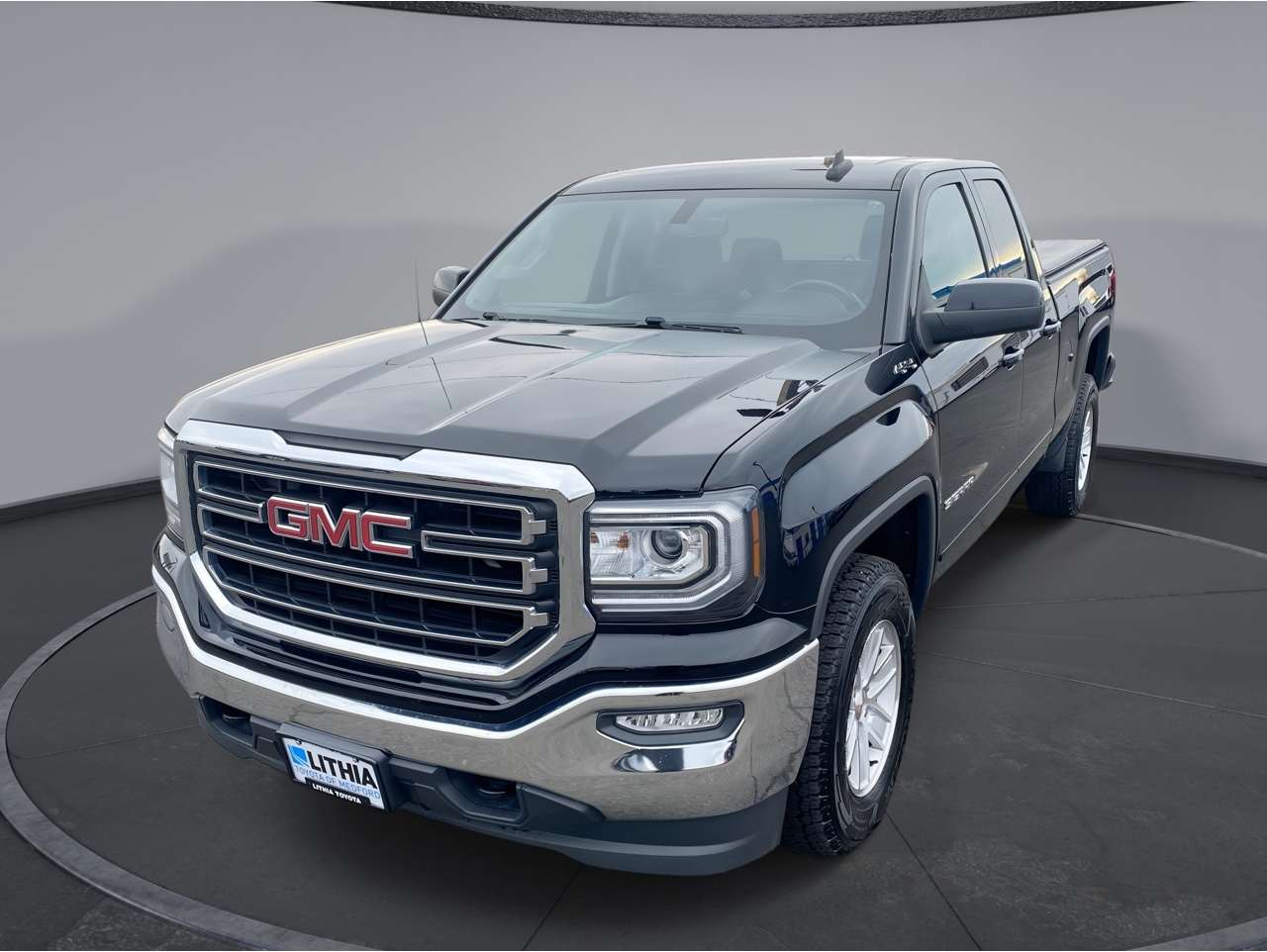 2017 GMC Sierra 1500 SLE's photo
