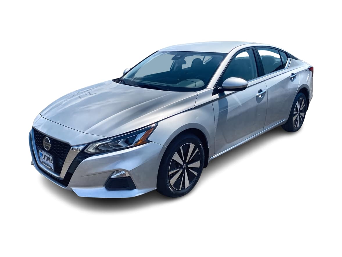 Thumbnail: 2022 Nissan Altima - 1