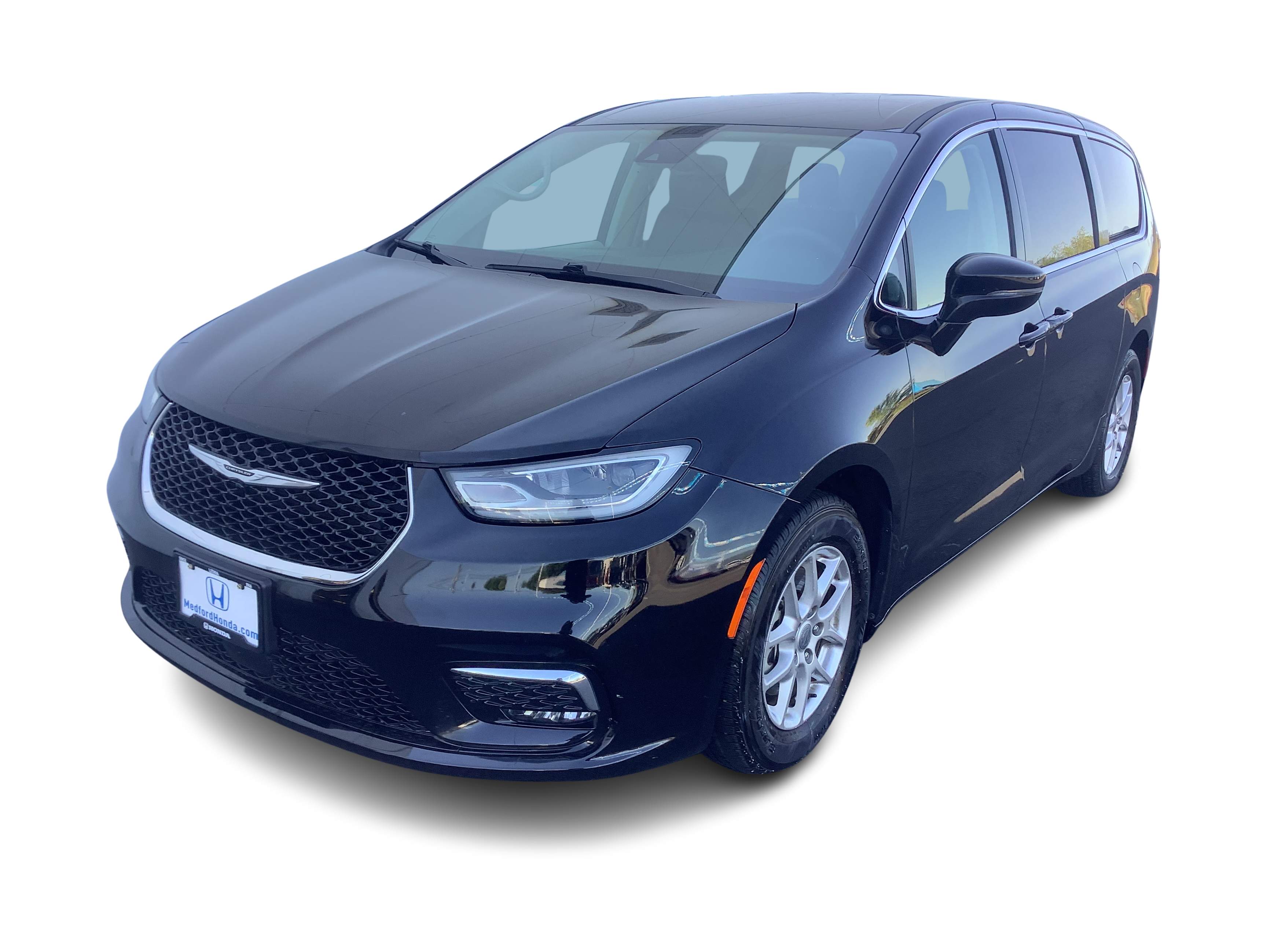 Thumbnail: 2024 Chrysler Pacifica - 1