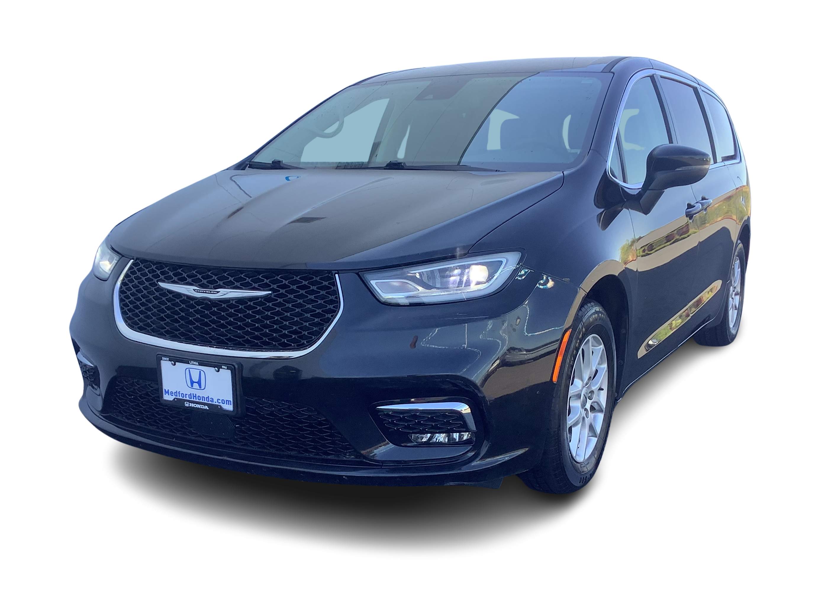 Thumbnail: 2023 Chrysler Pacifica - 1