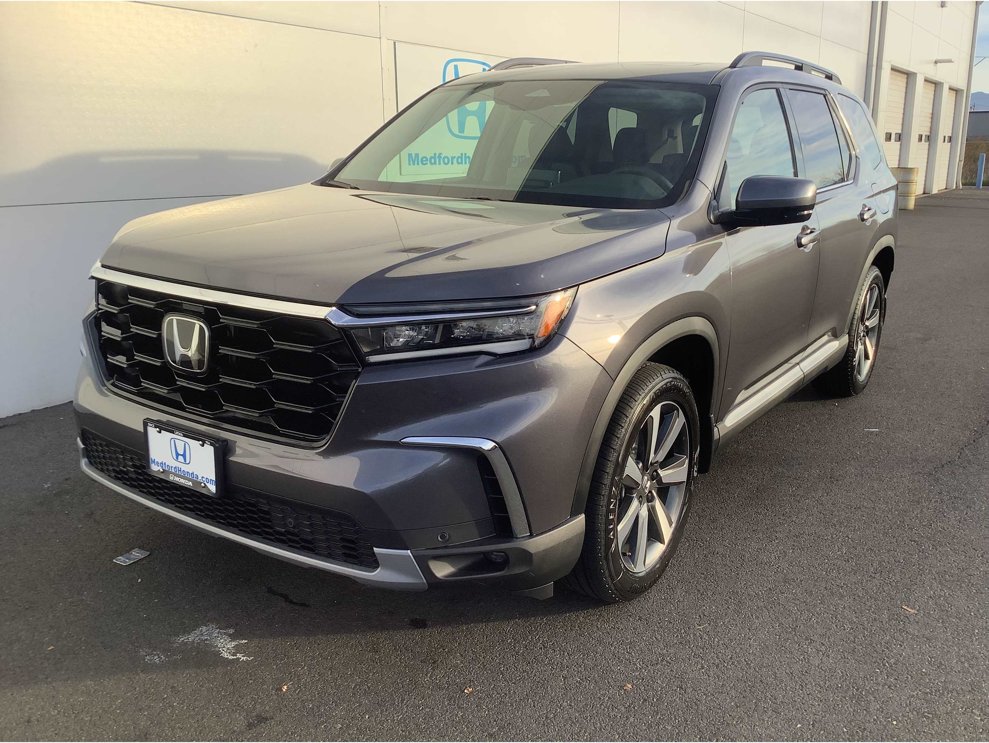 2025 Honda Pilot Touring's photo