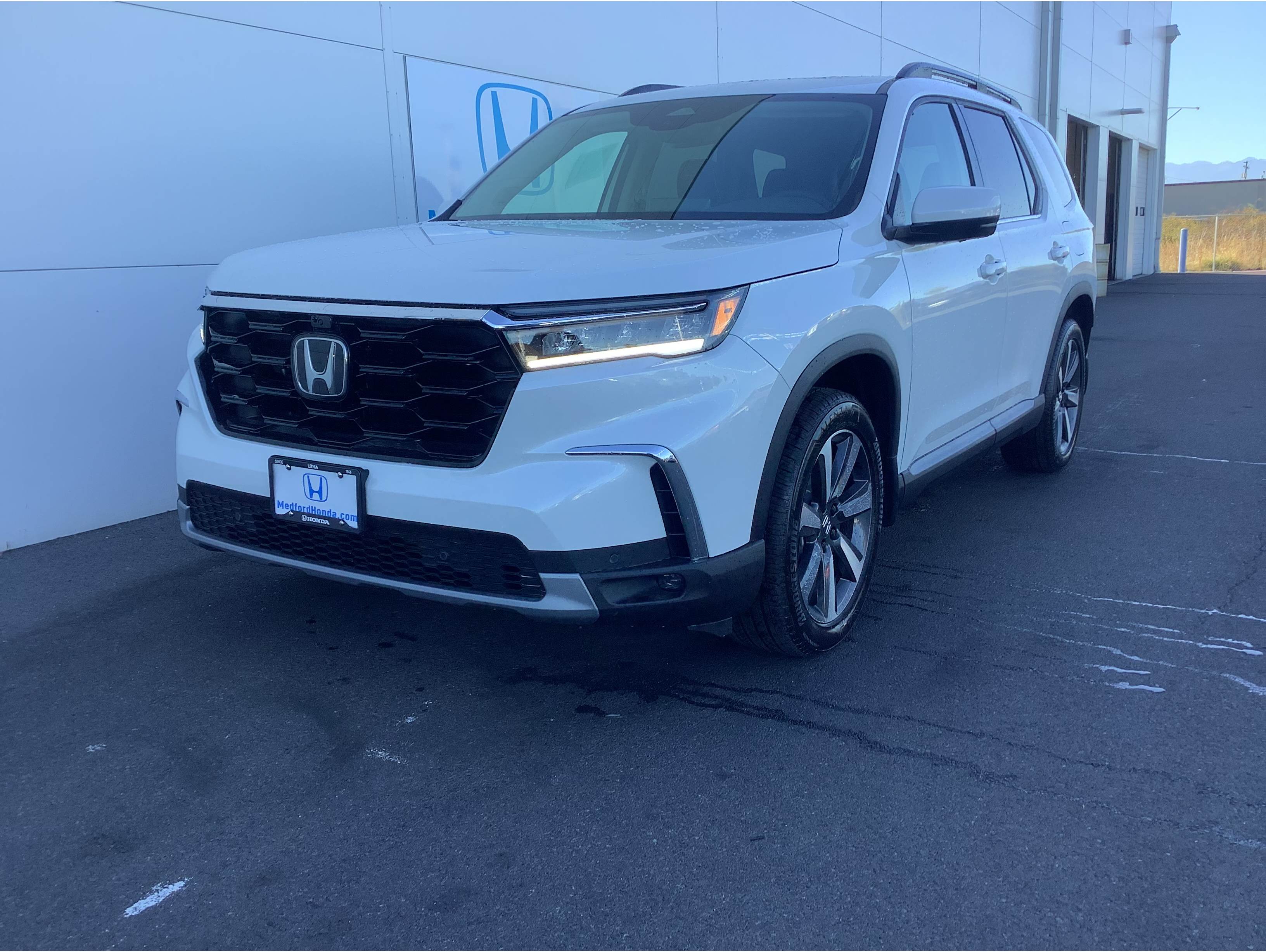 2025 Honda Pilot Elite's photo