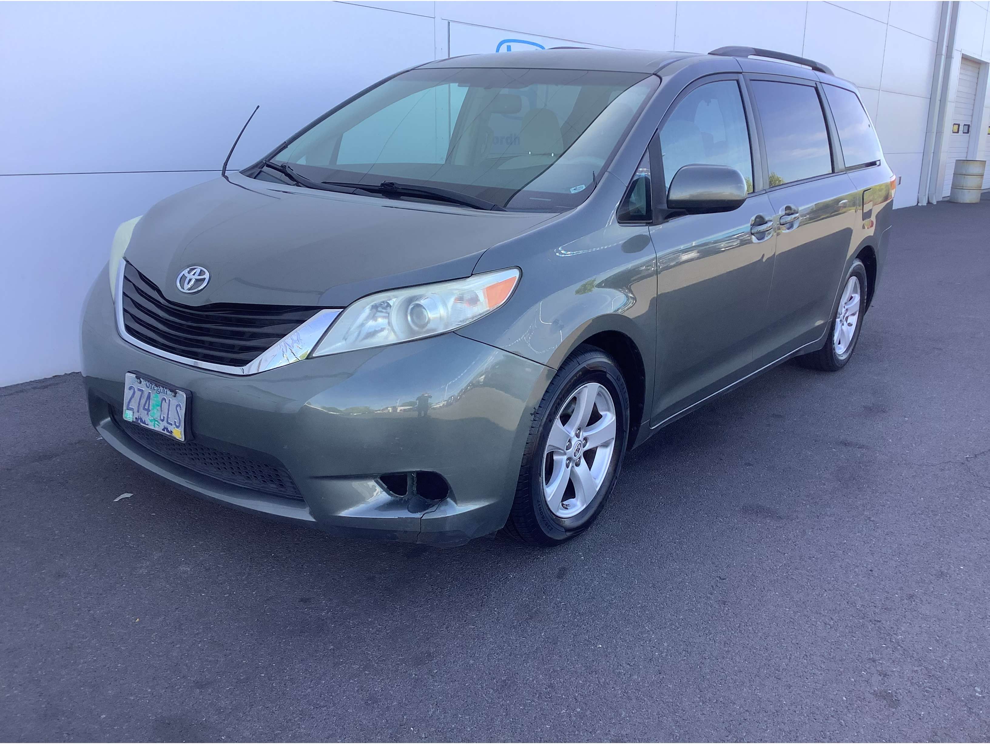 2011 Toyota Sienna LE
