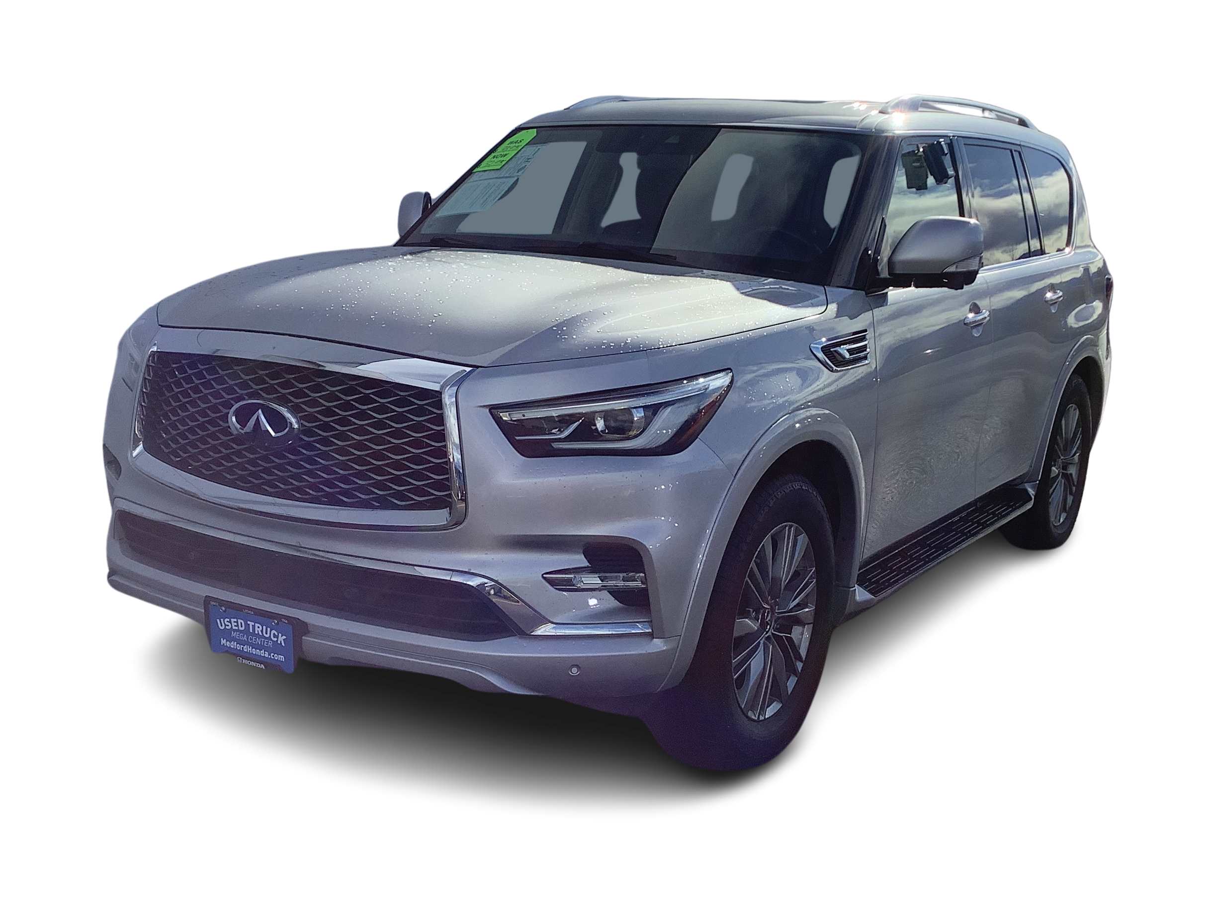 2021 INFINITI QX80 Luxe Hero Image