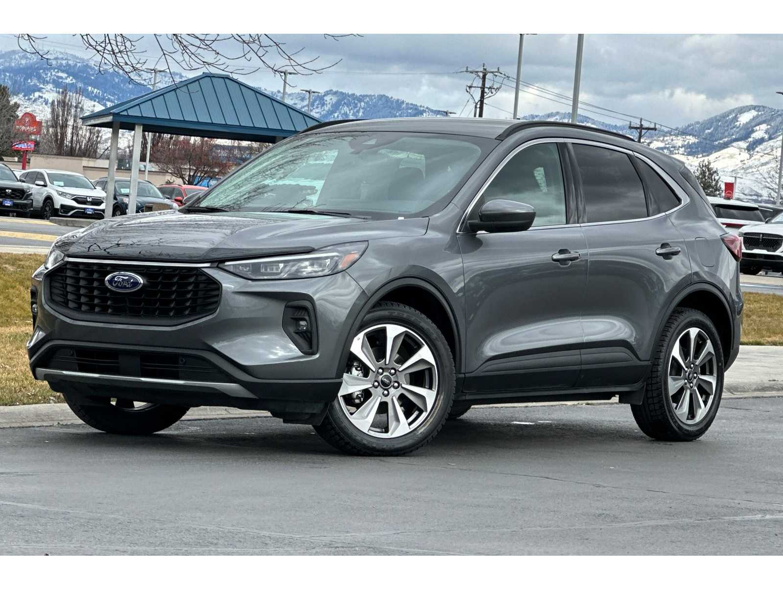 2025 Ford Escape Platinum