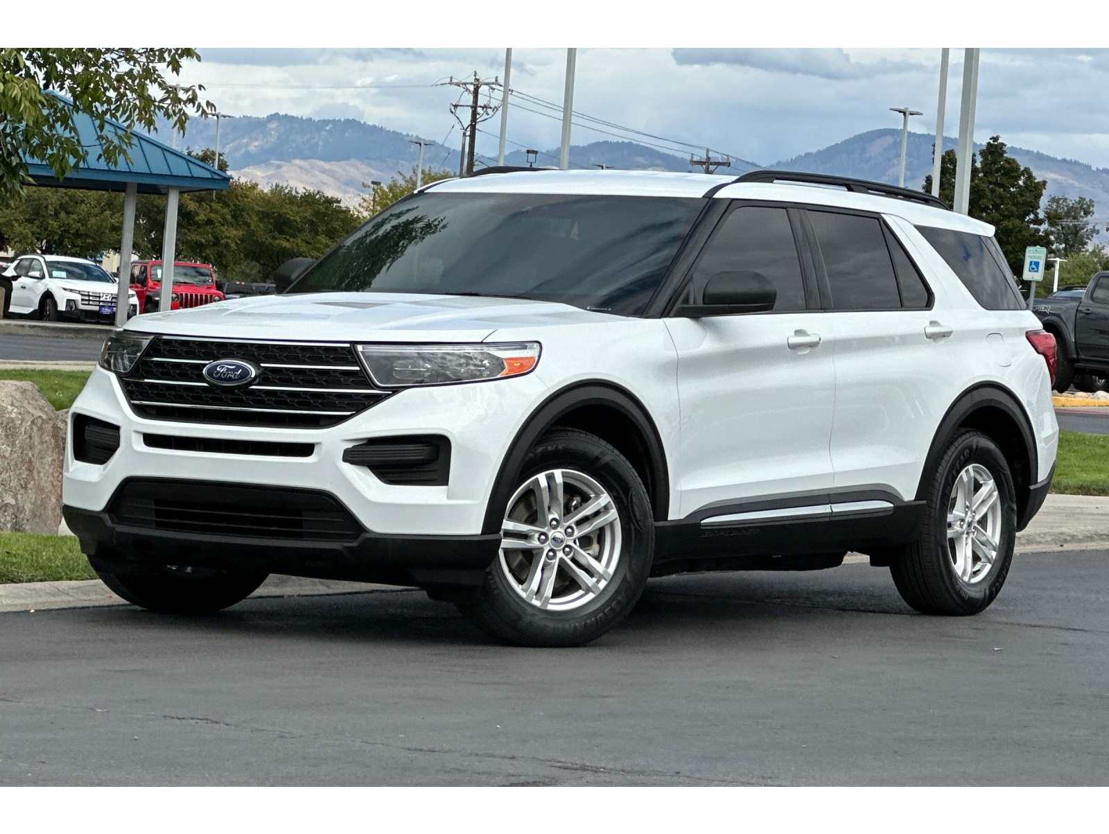 2020 Ford Explorer