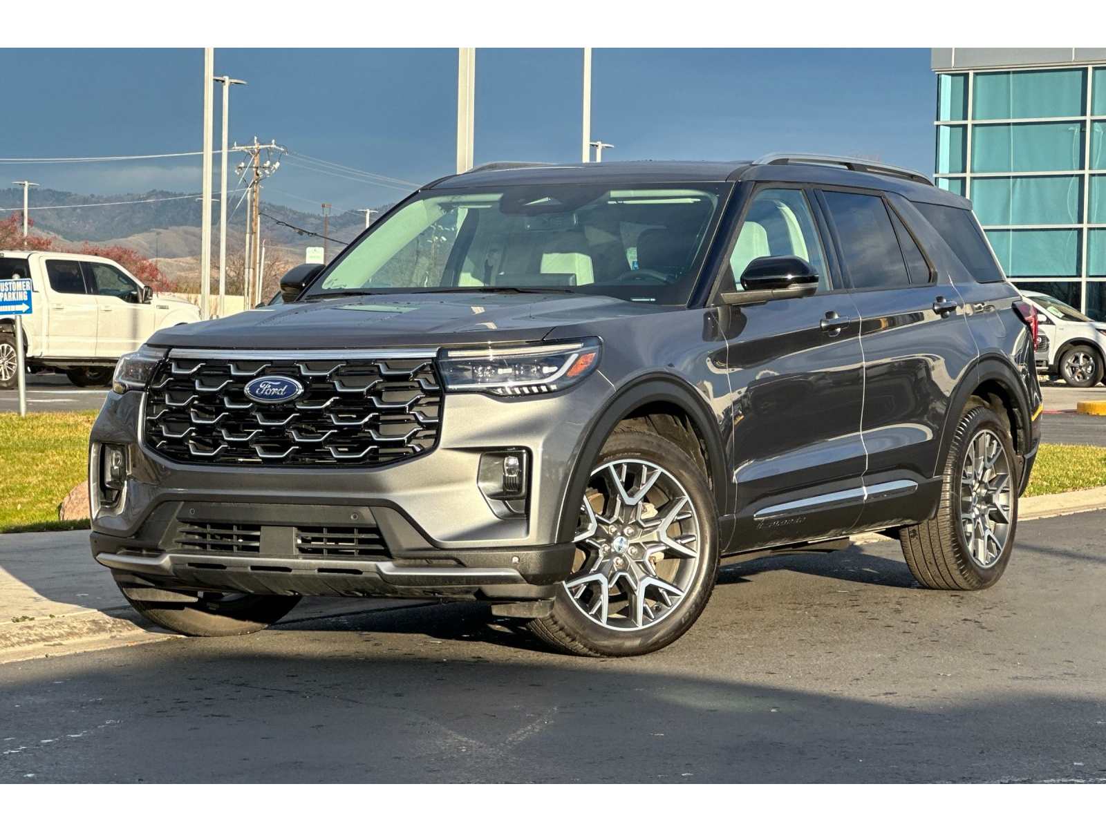 2025 Ford Explorer
