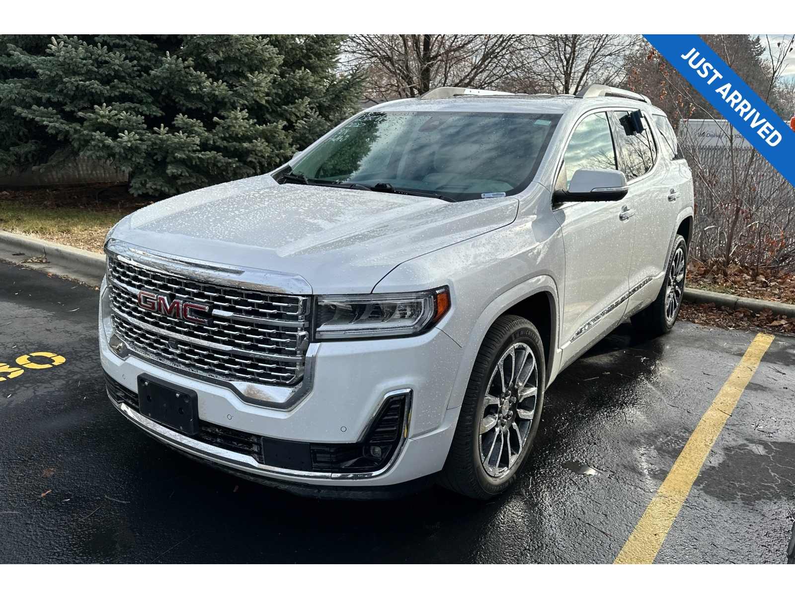 2020 GMC Acadia Denali's photo