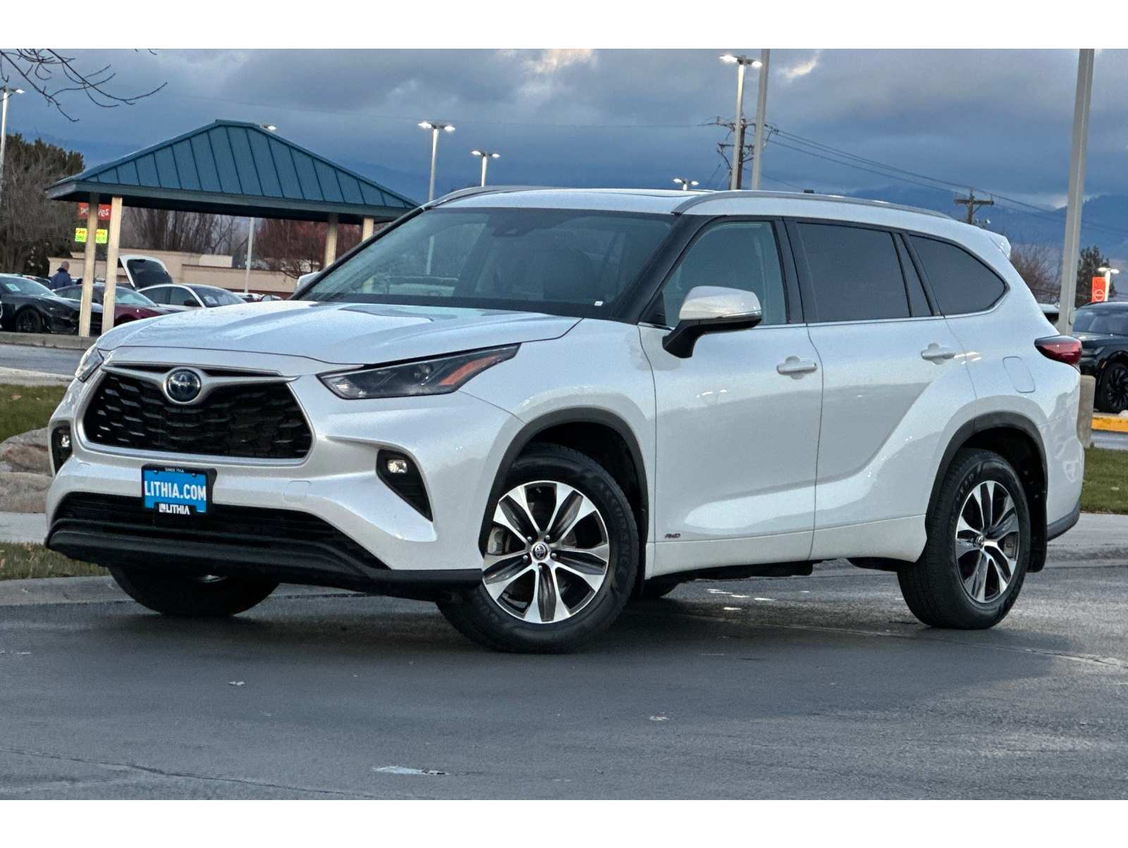 2022 Toyota Highlander XLE's photo