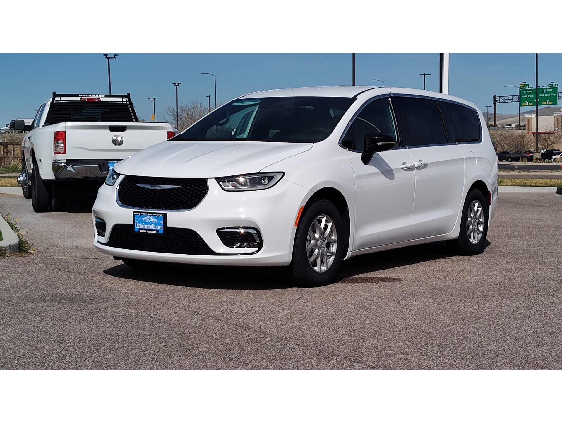 2026 Chrysler Pacifica