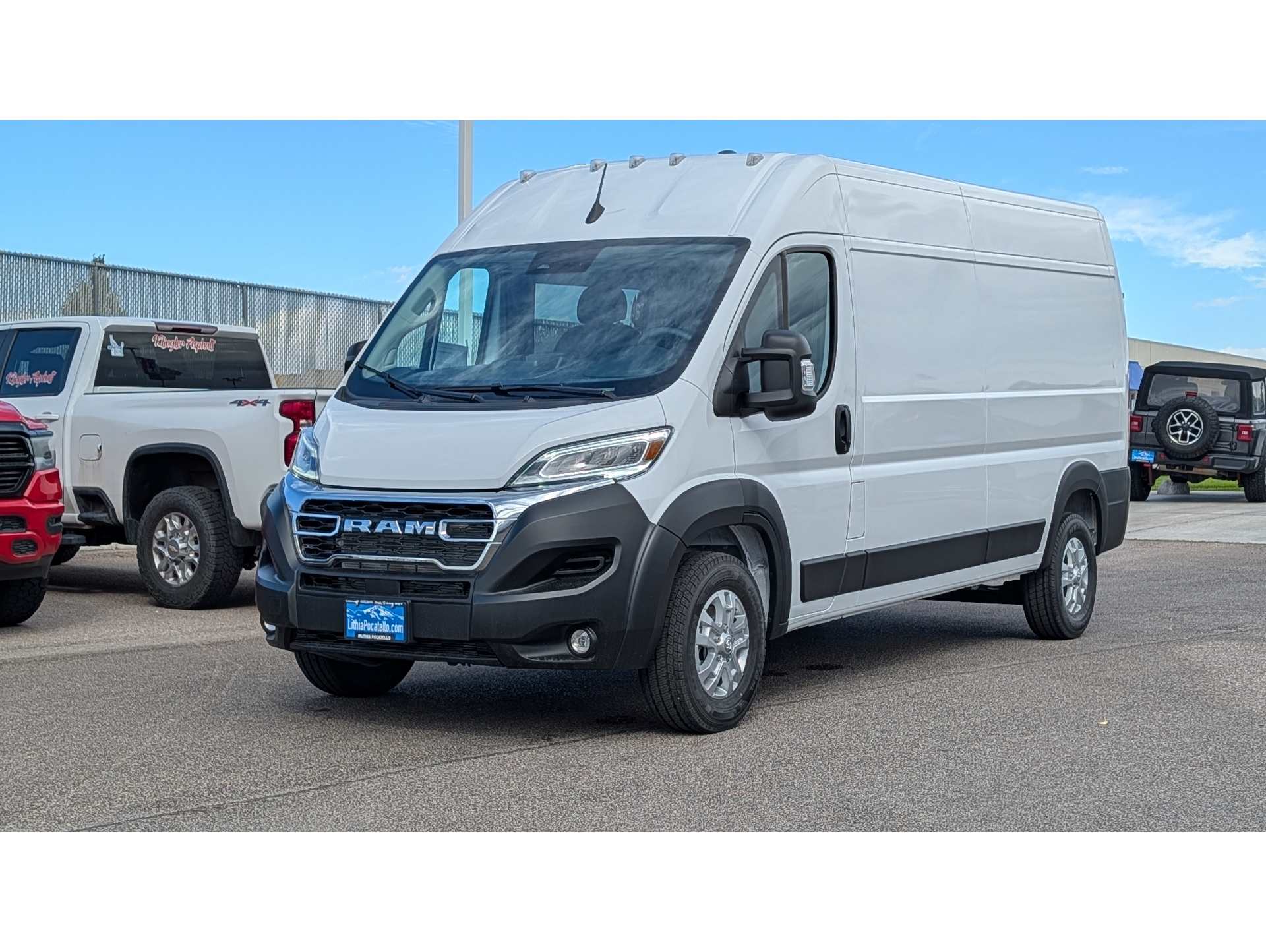 2026 RAM ProMaster Cargo Van SLT
