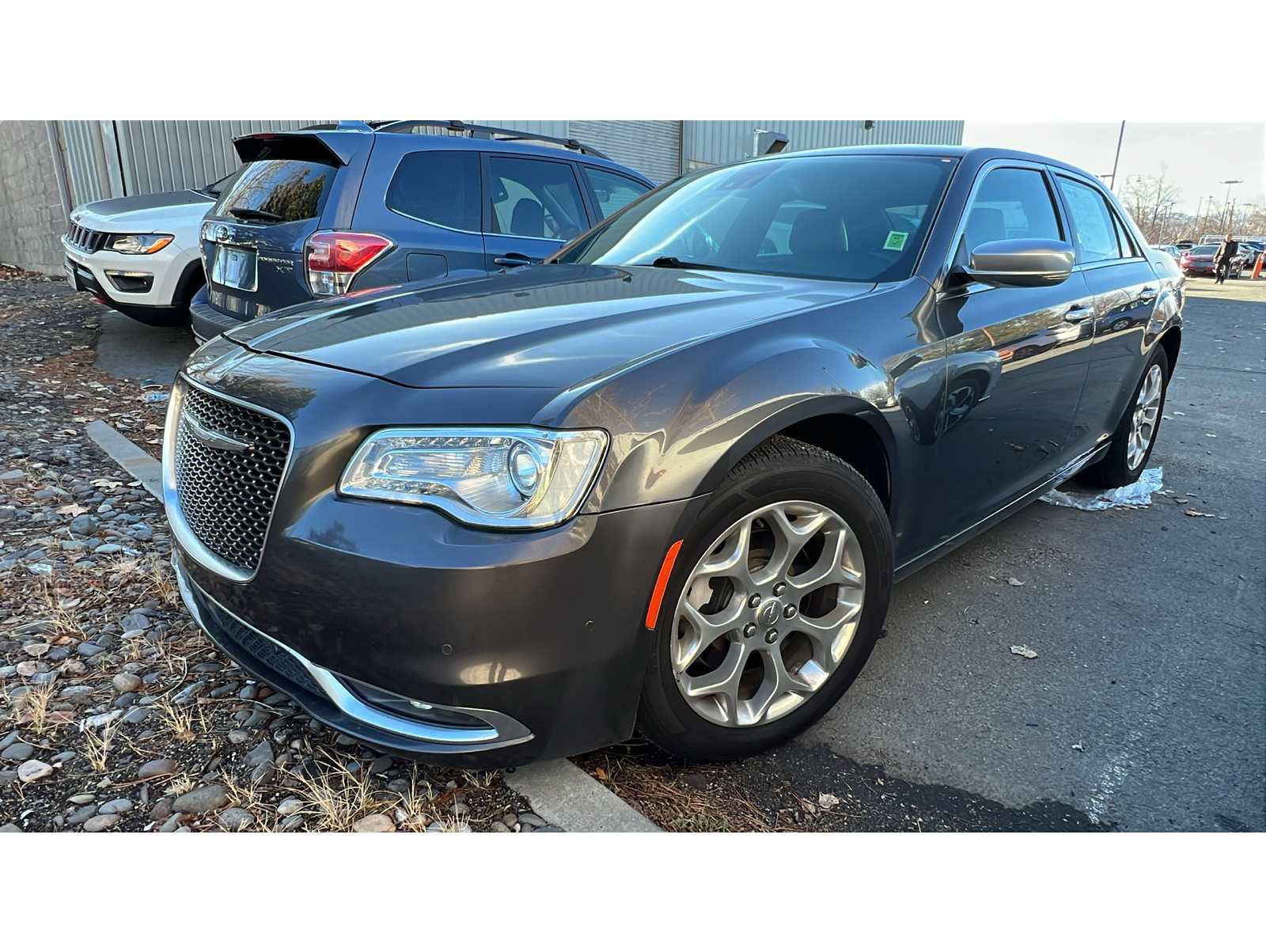 2016 Chrysler 300 C Platinum's photo