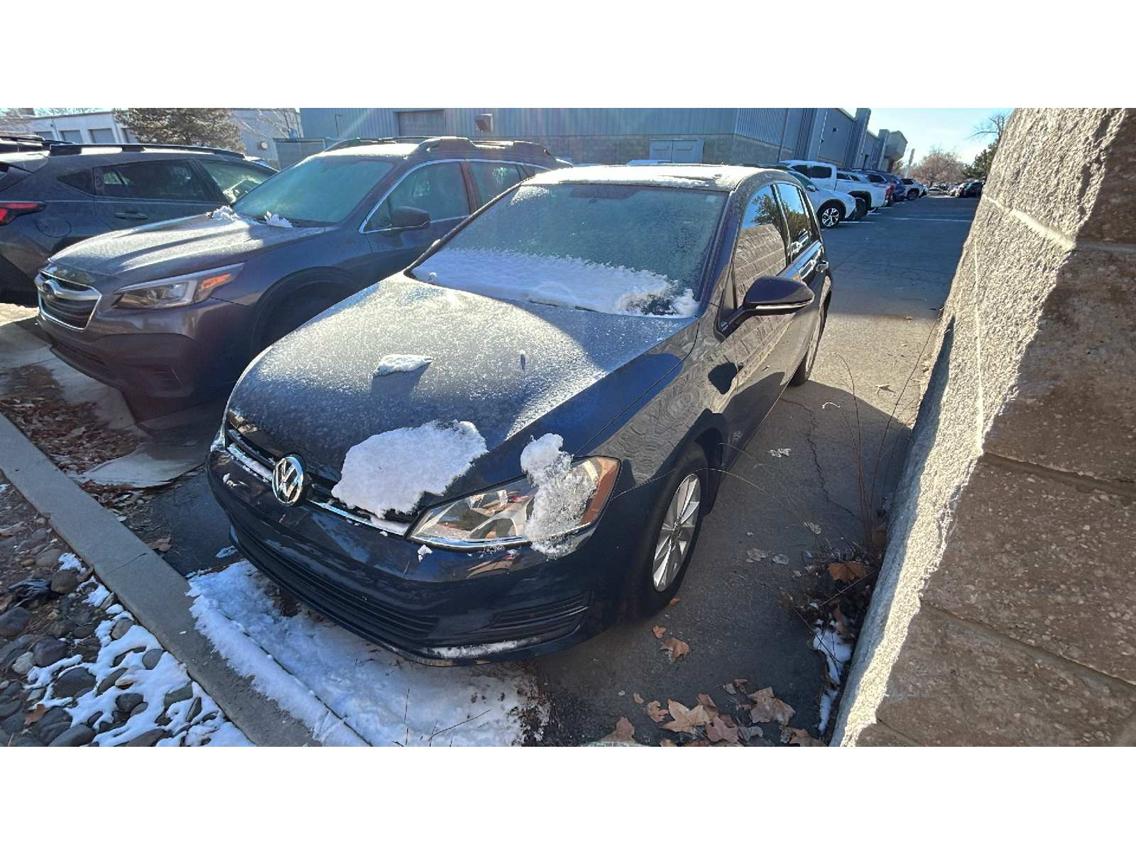 2016 Volkswagen Golf TSI S's photo