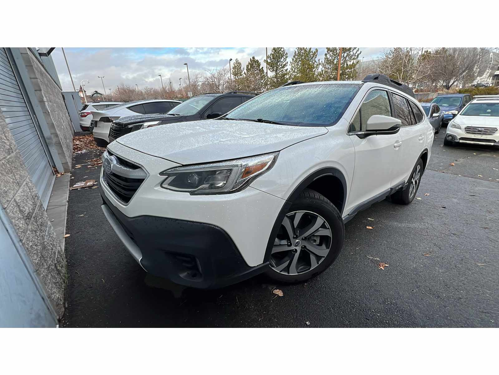 2022 Subaru Outback Limited's photo