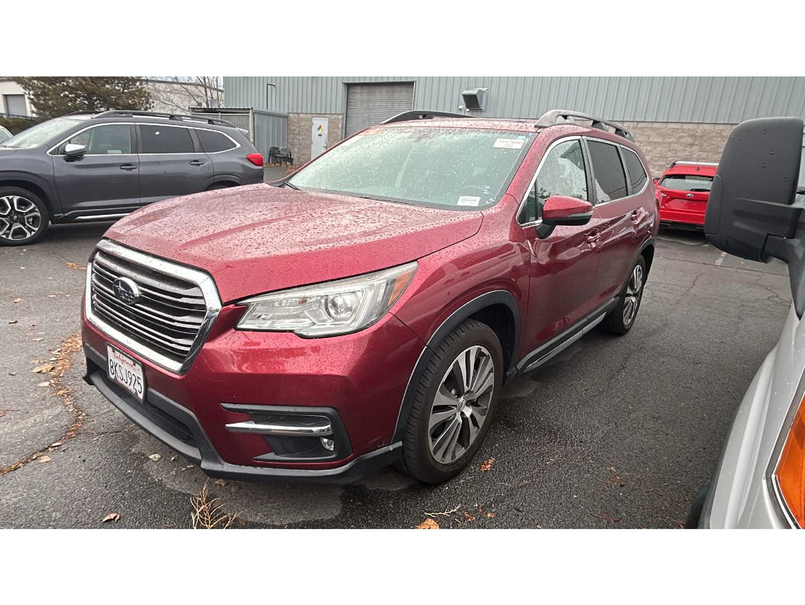 2019 Subaru Ascent Limited's photo