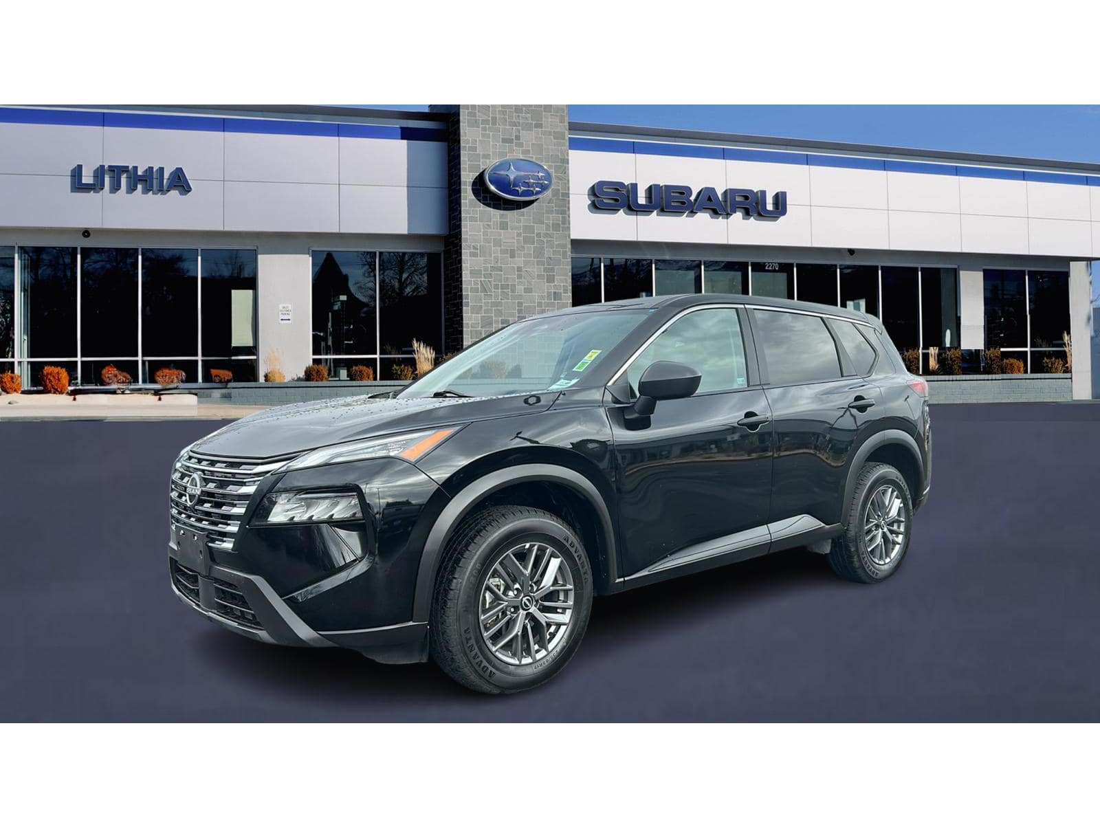 2024 Nissan Rogue S's photo