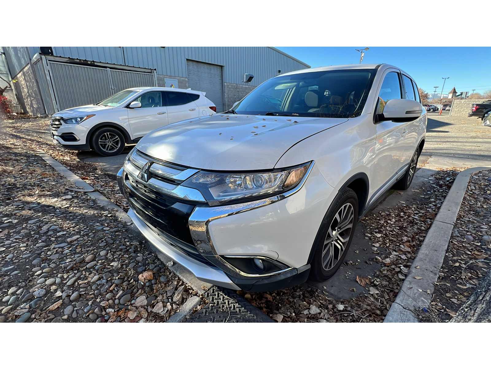 2018 Mitsubishi Outlander SE's photo