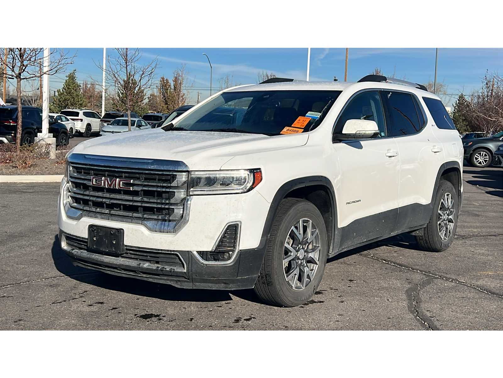 2023 GMC Acadia SLT's photo