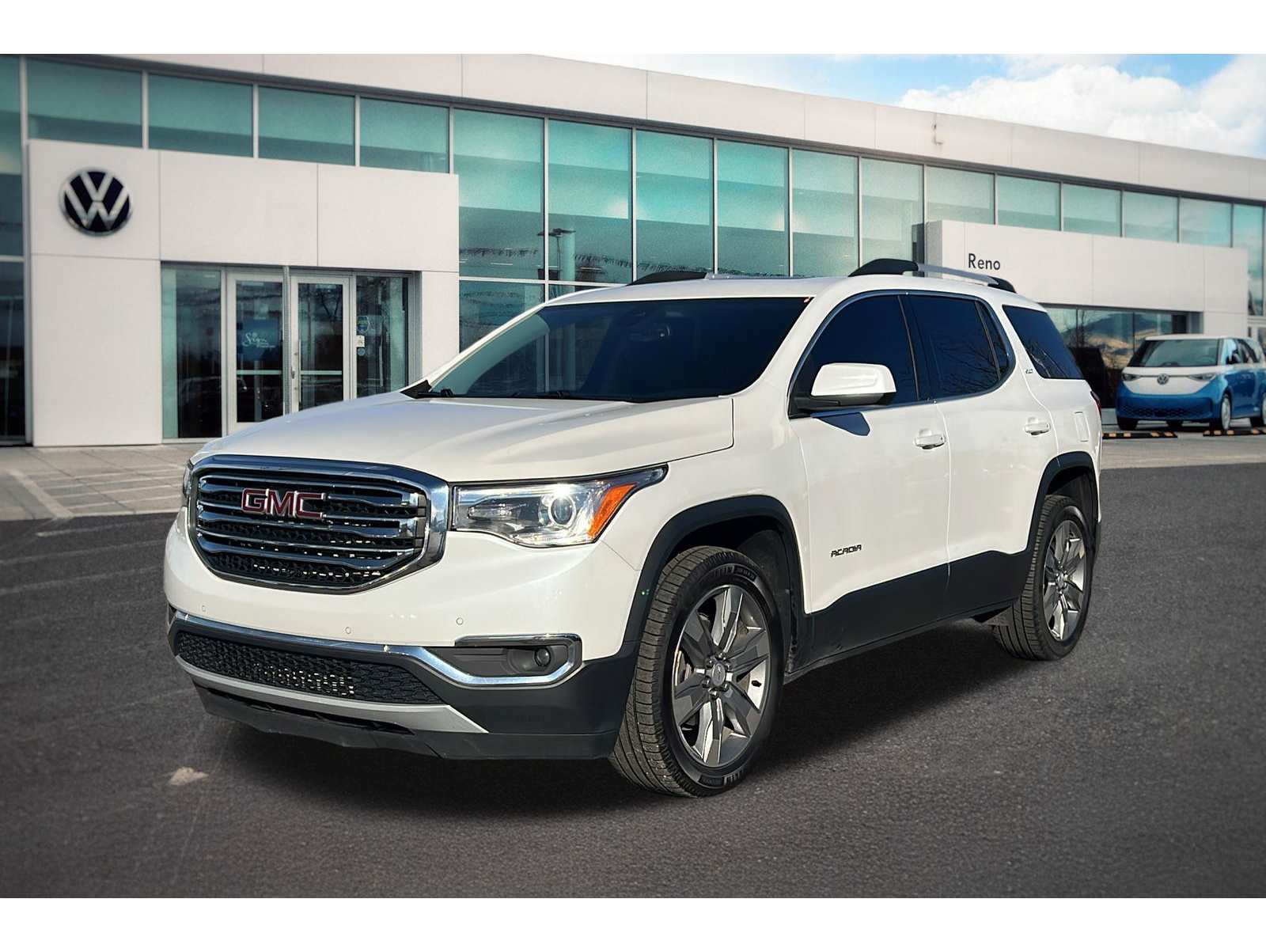2017 GMC Acadia SLT-2's photo