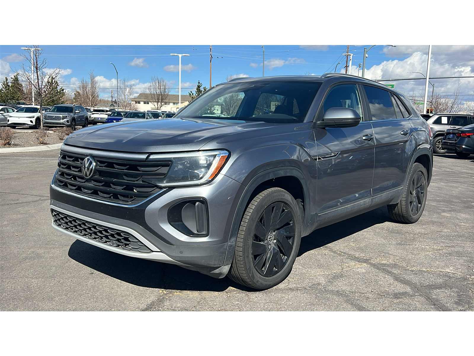 2024 Volkswagen Atlas Cross Sport SE w/Tech