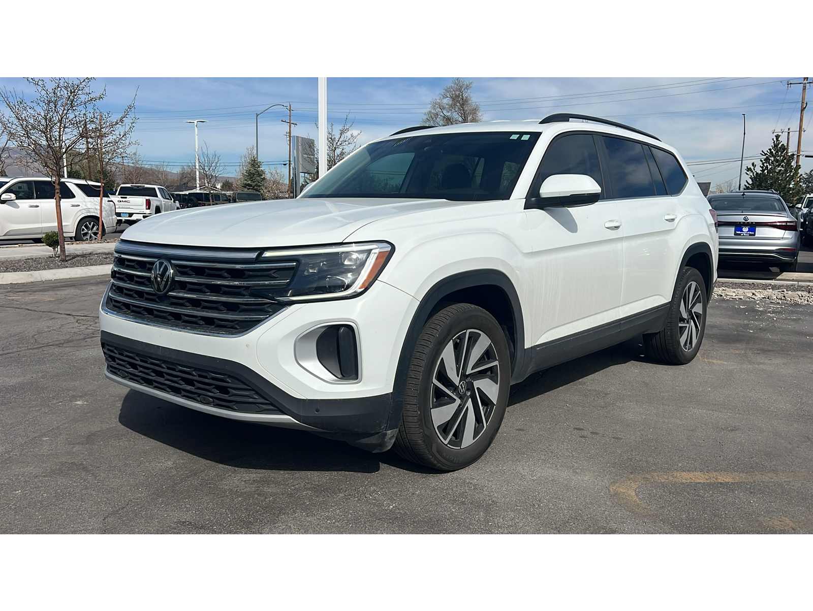 2024 Volkswagen Atlas SE w/Tech