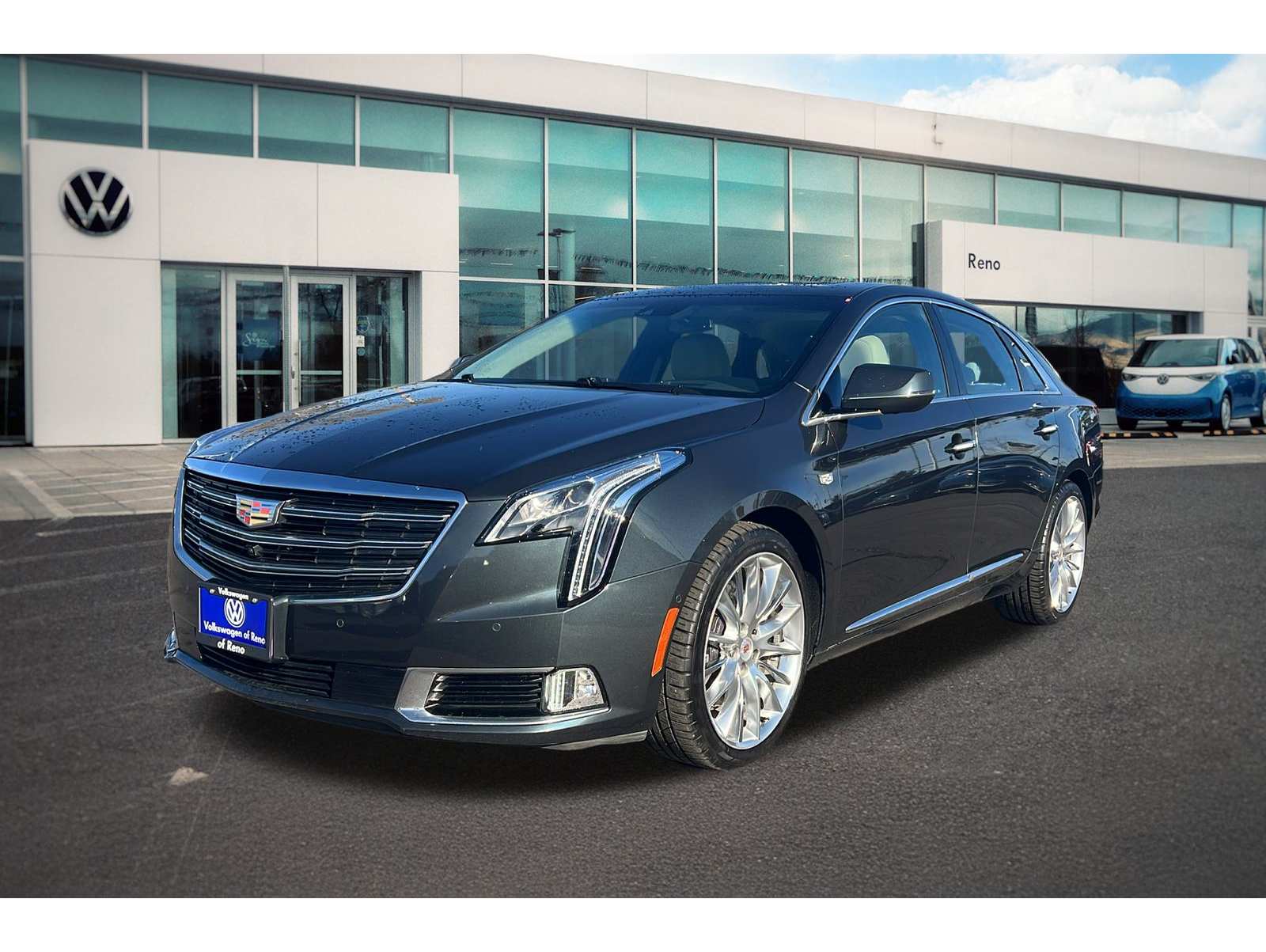 2018 Cadillac XTS Premium Luxury's photo
