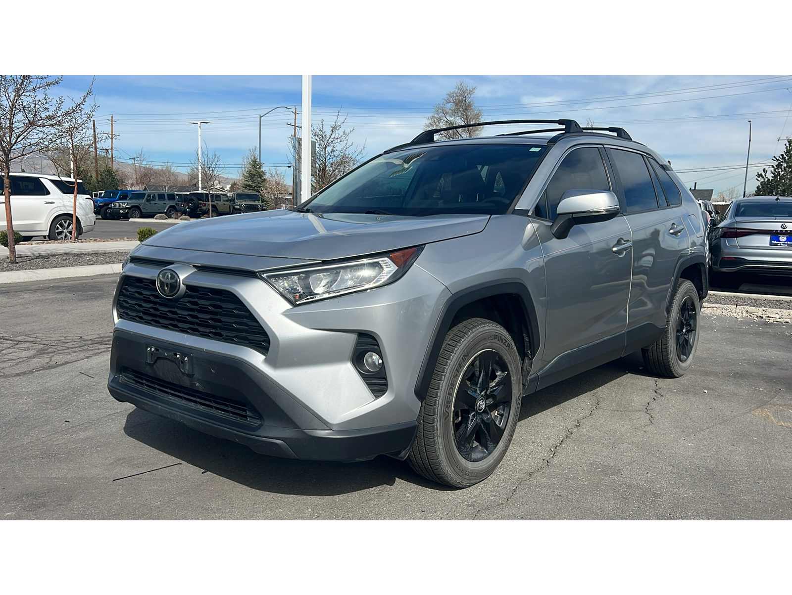 2020 Toyota RAV4 XLE