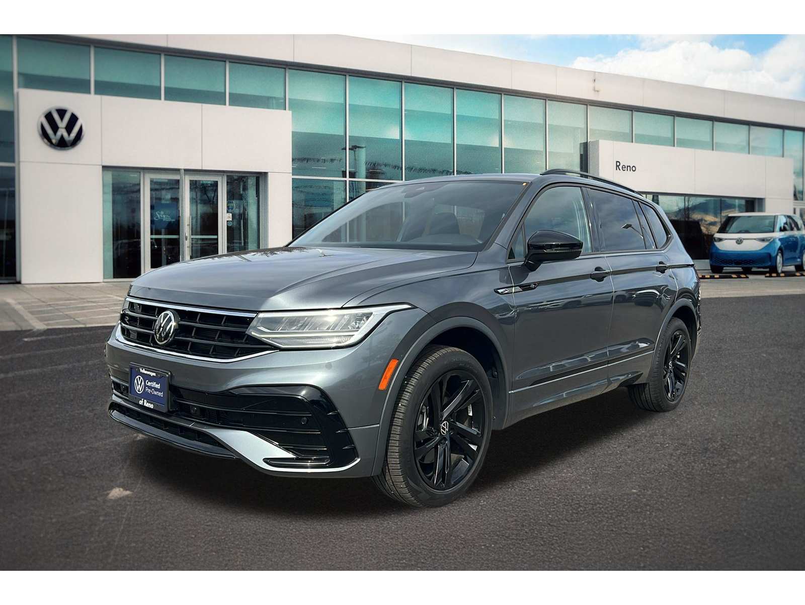 2023 Volkswagen Tiguan SE R-LINE BLACK