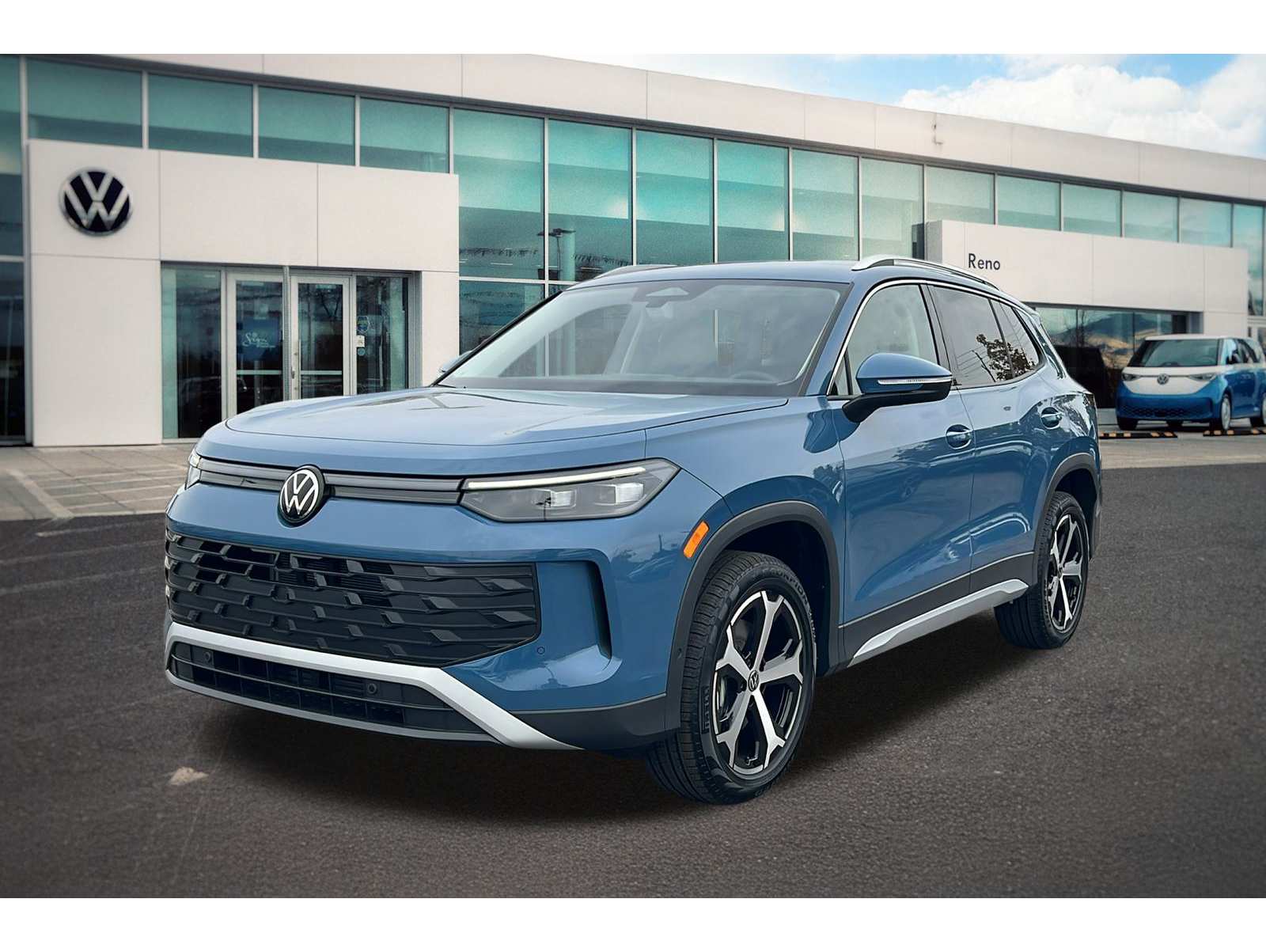 2026 Volkswagen Tiguan SE's photo