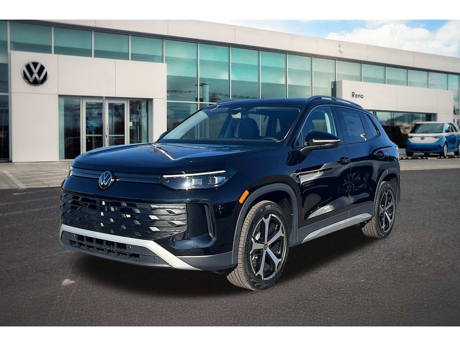 2026 Volkswagen Tiguan SE's photo