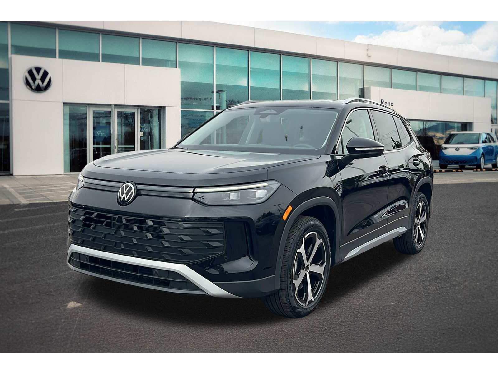 2026 Volkswagen Tiguan SE's photo