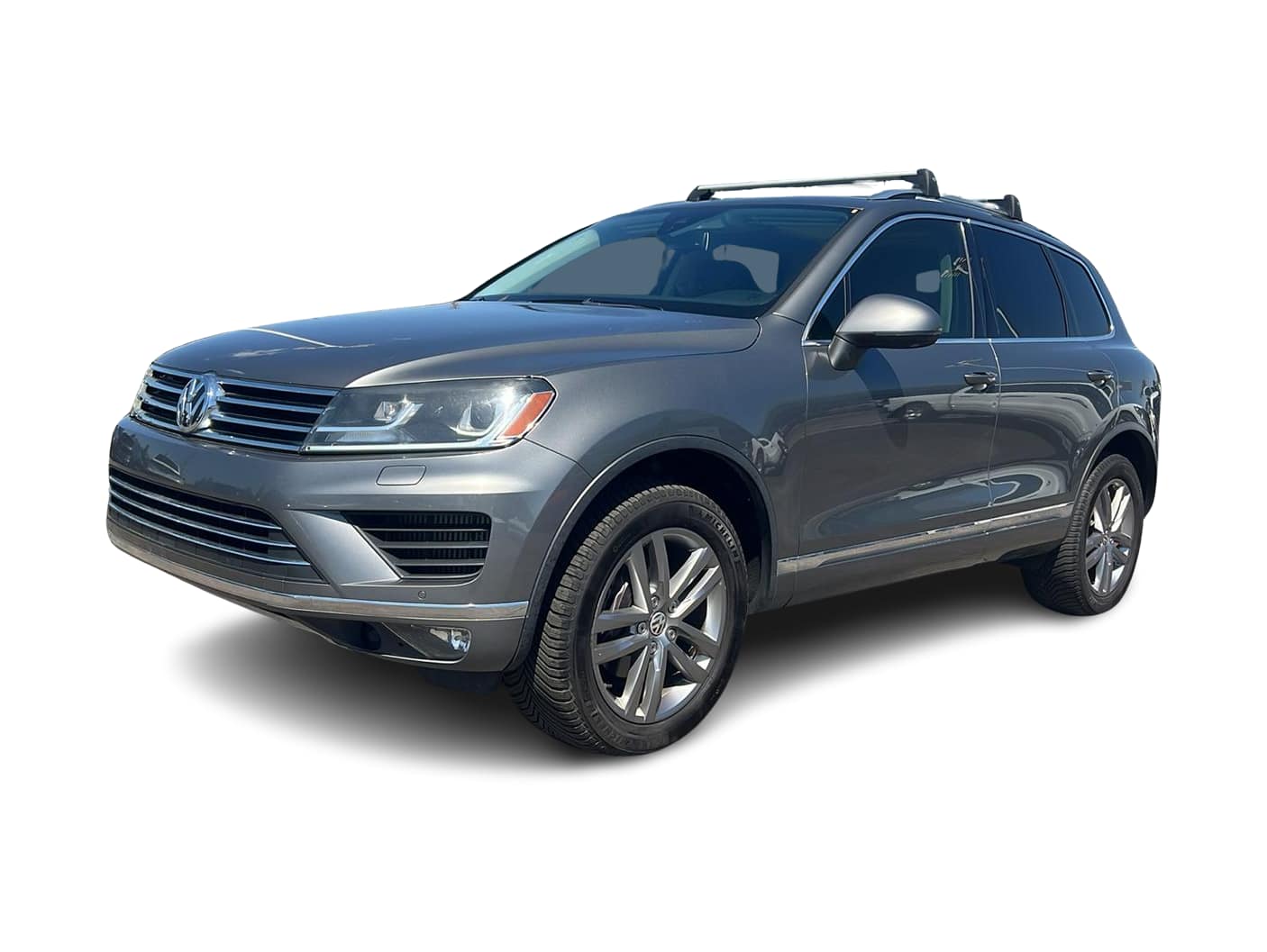 Thumbnail: 2016 Volkswagen Touareg - 1
