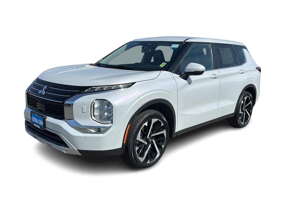 Thumbnail: 2024 Mitsubishi Outlander - 1