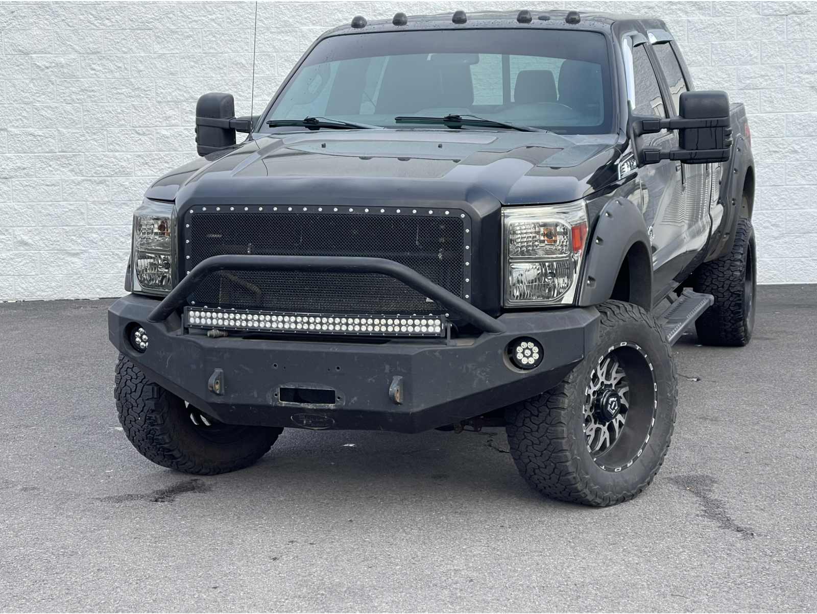 2015 Ford F-350 Super Duty Lariat's photo