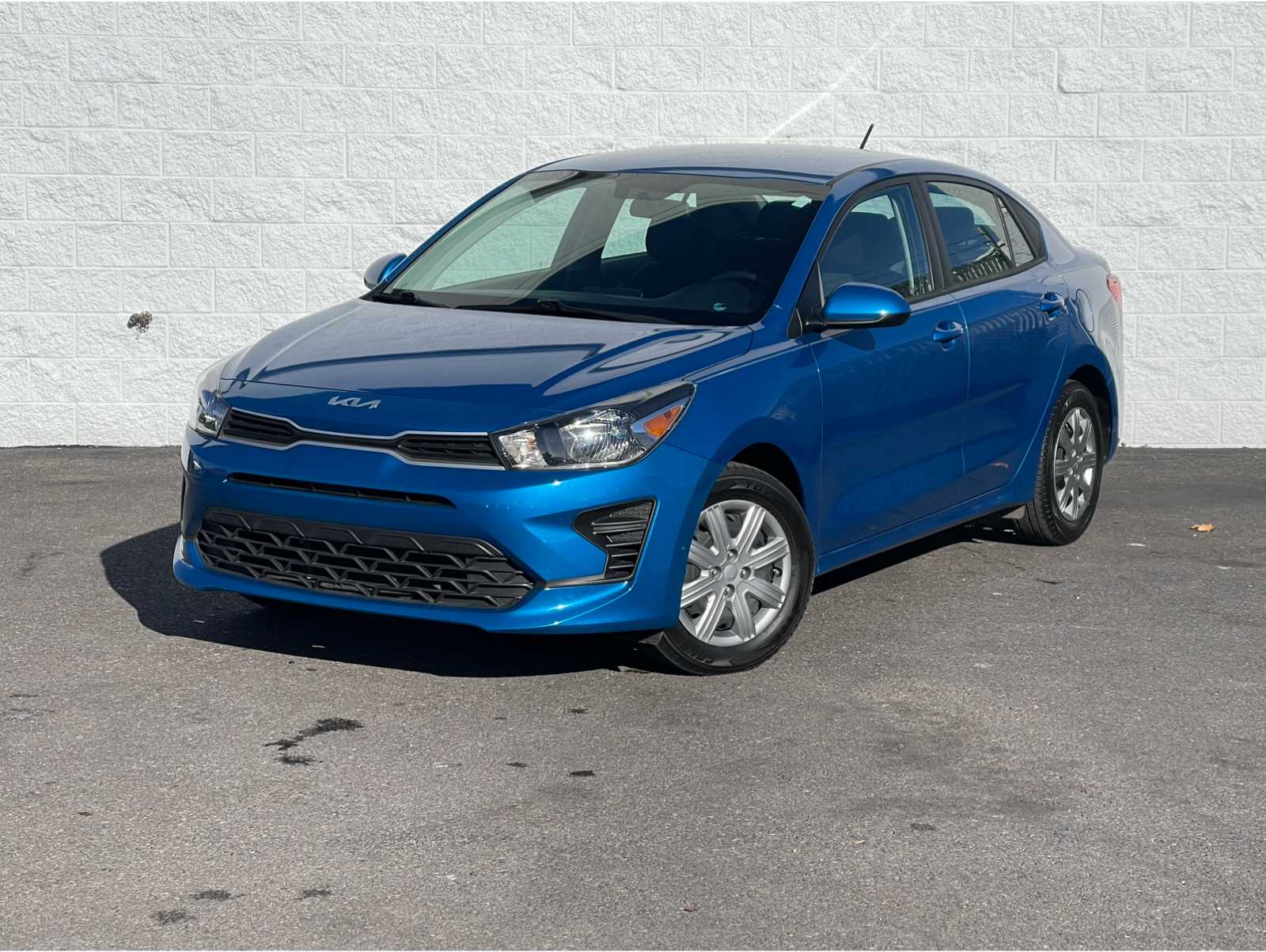 2023 Kia Rio S's photo