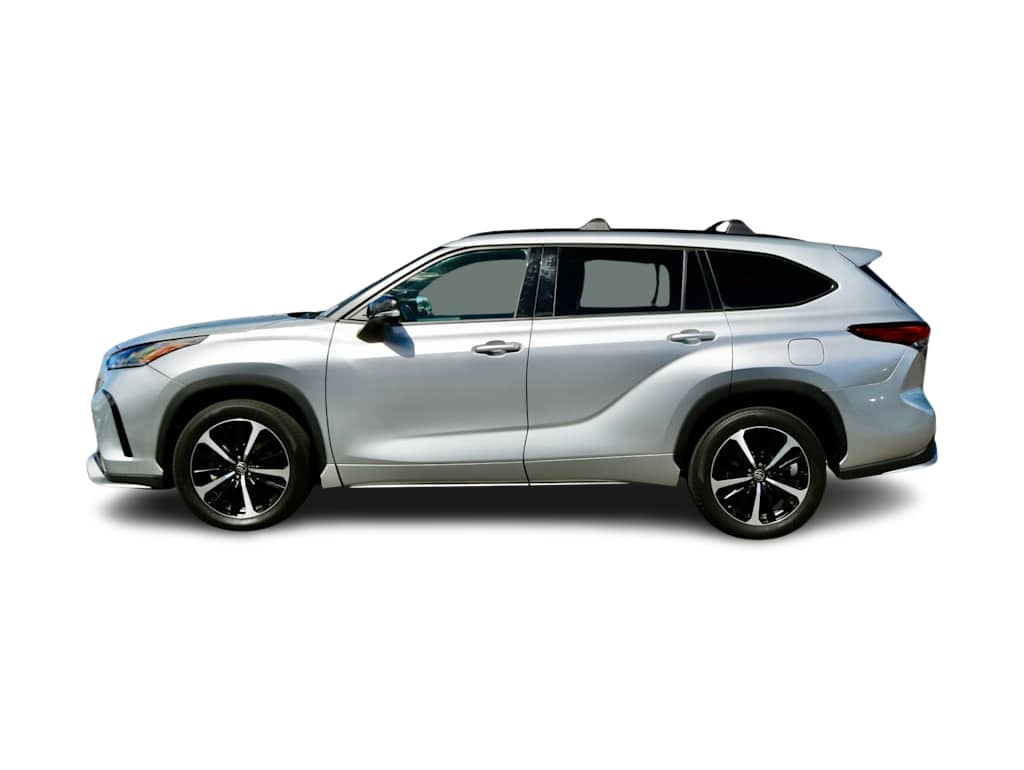 Thumbnail: 2021 Toyota Highlander - 1