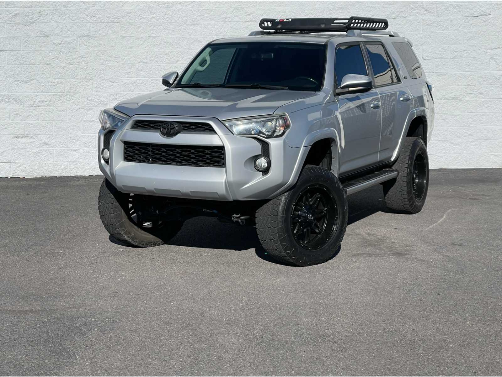 2014 Toyota 4Runner SR5's photo