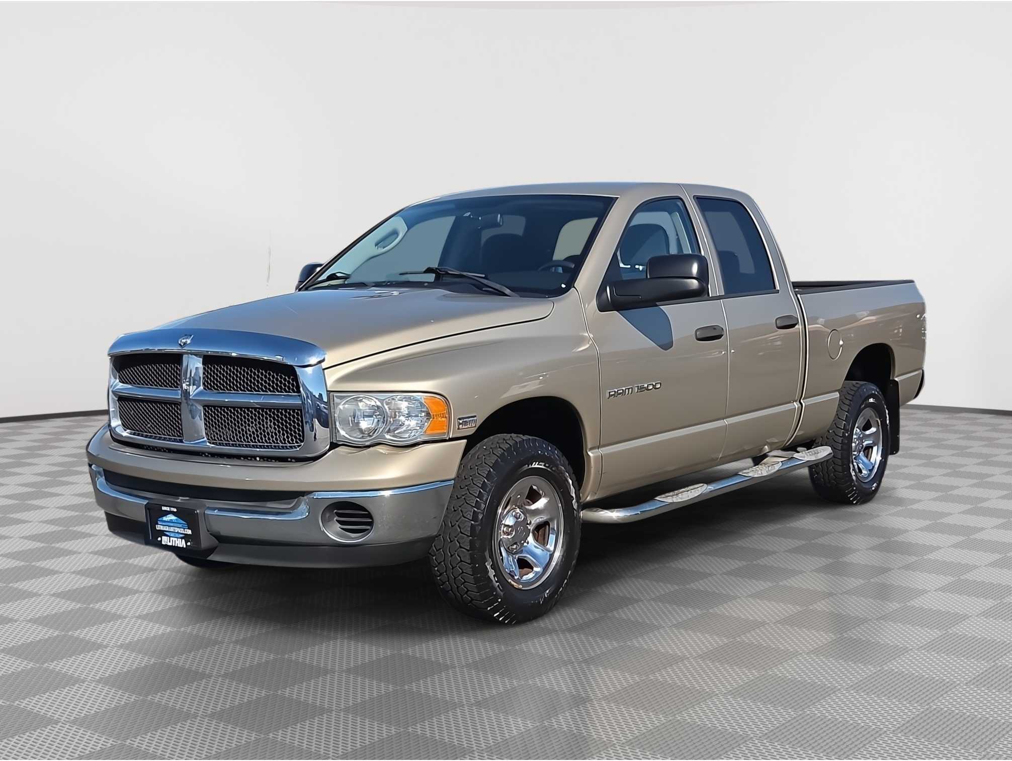 2004 Dodge Ram 1500 Pickup SLT