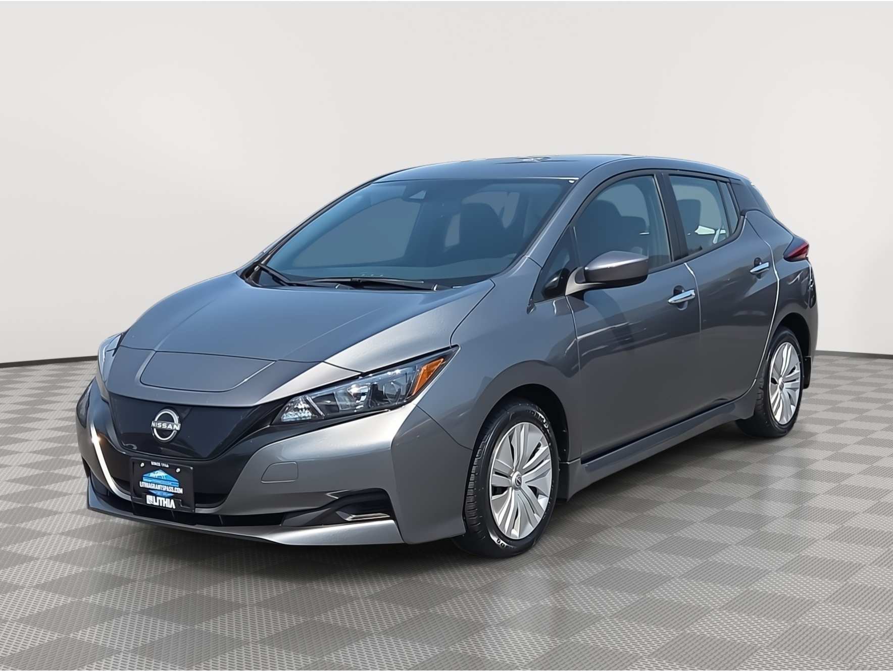 2024 Nissan LEAF S