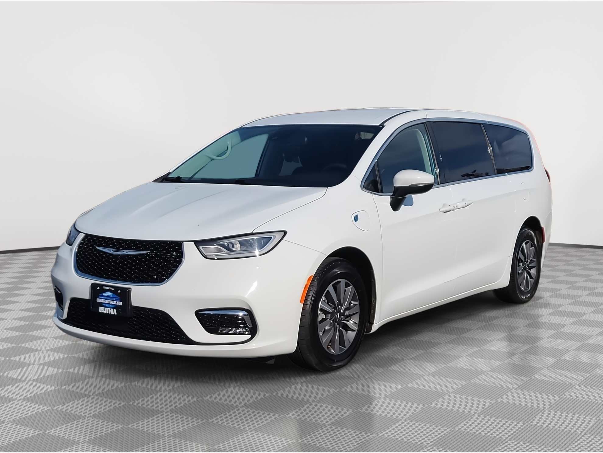 2023 Chrysler Pacifica Hybrid