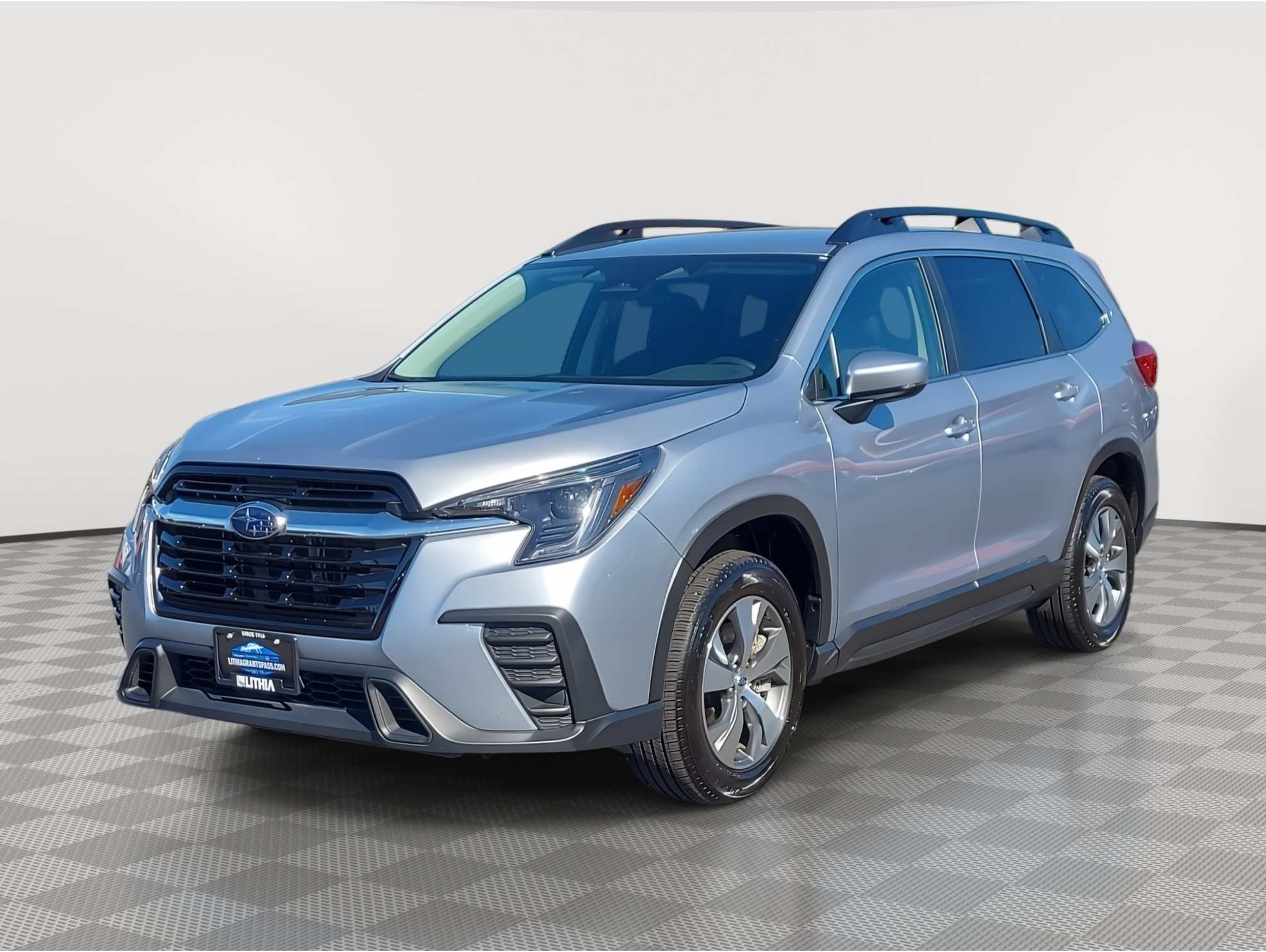 2024 Subaru Ascent Premium's photo