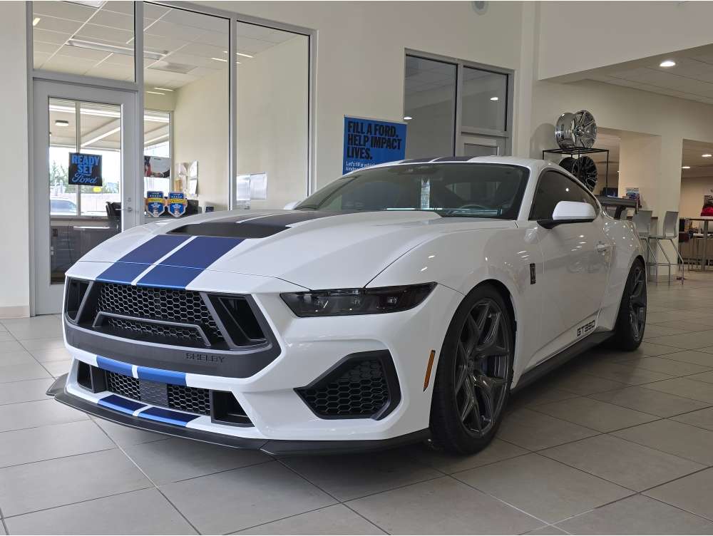 2025 Ford Mustang GT Premium's photo