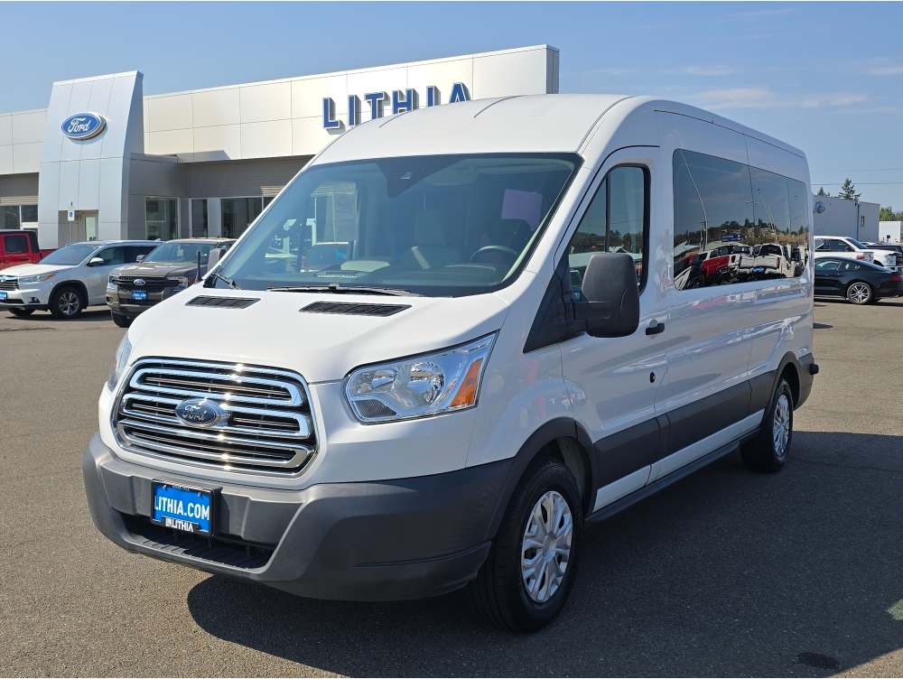 2018 Ford Transit Wagon XLT