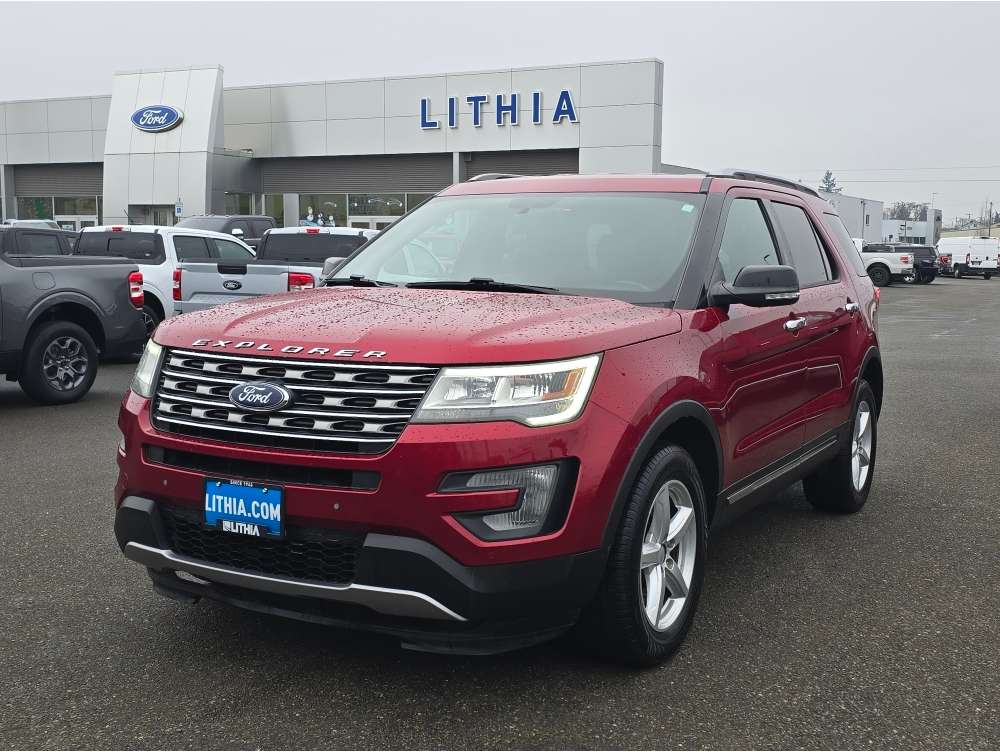 2016 Ford Explorer XLT's photo