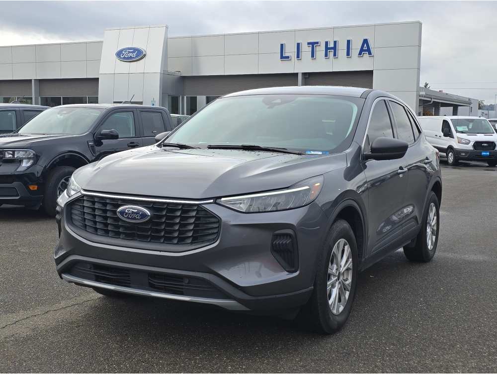 2023 Ford Escape Active's photo