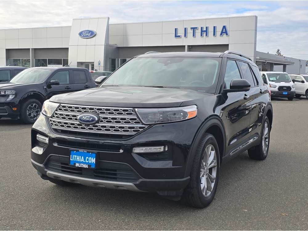 2023 Ford Explorer Limited's photo