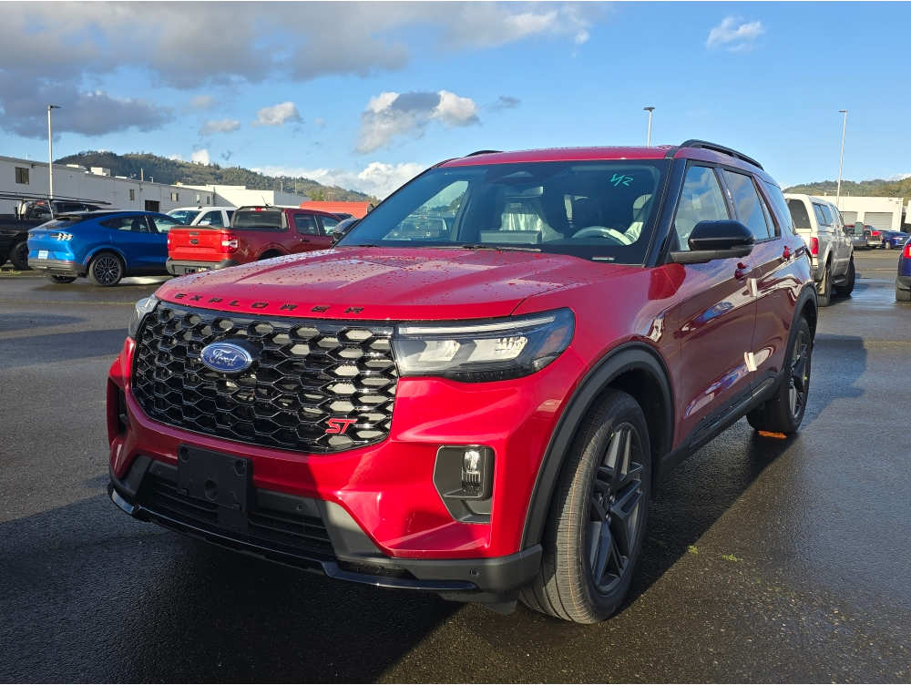 2026 Ford Explorer ST's photo