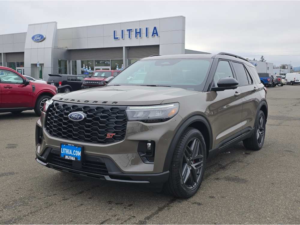 2026 Ford Explorer ST's photo