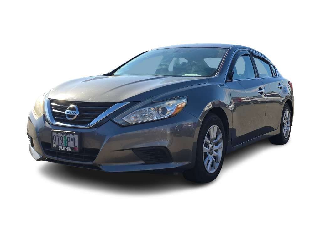 2017 Nissan Altima S -
                  Roseburg, OR