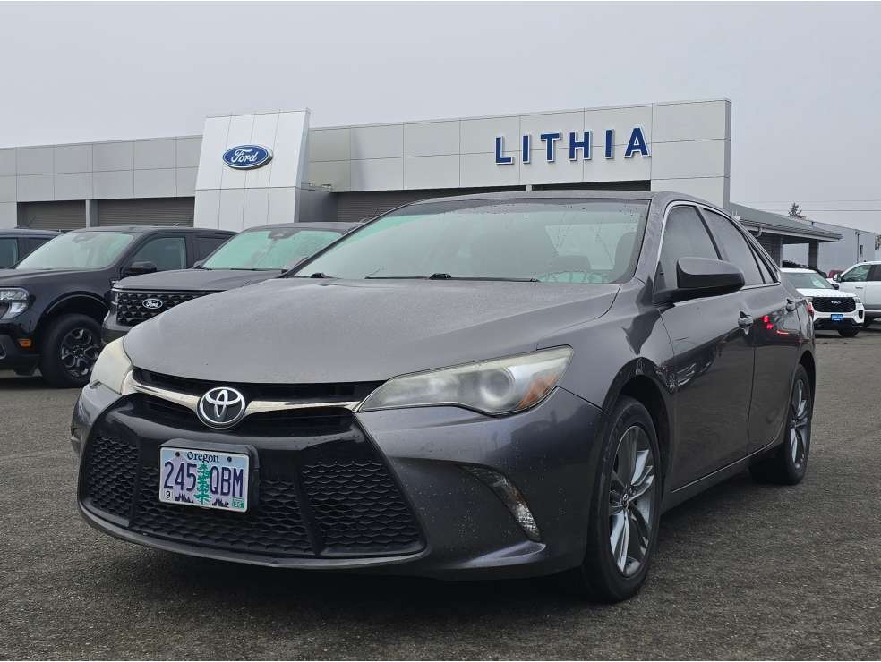 2017 Toyota Camry SE